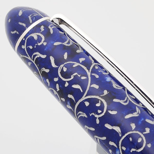 Platinum 3776 Karakusa Fountain Pen - Blue Engraved